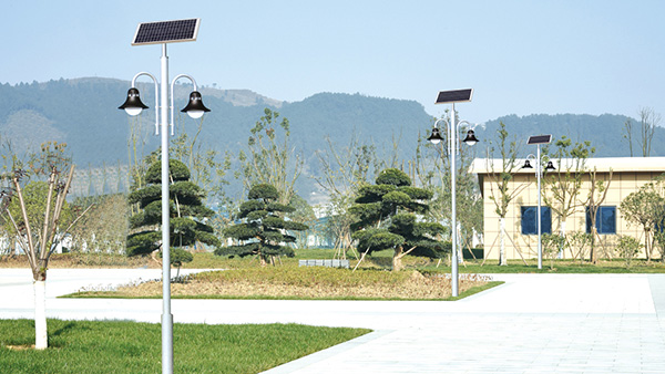 太陽(yáng)能庭院燈