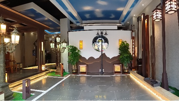 路比亮照明門市