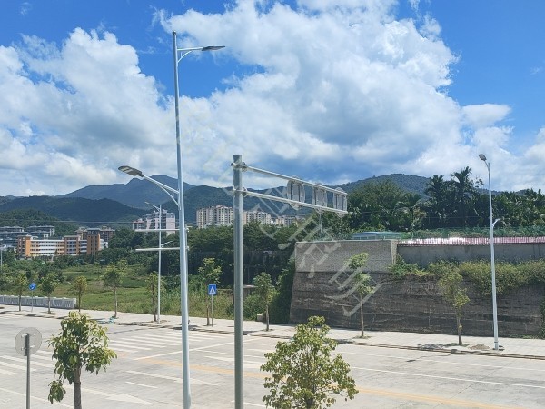 海南五指山高低頭LED路燈工程案例