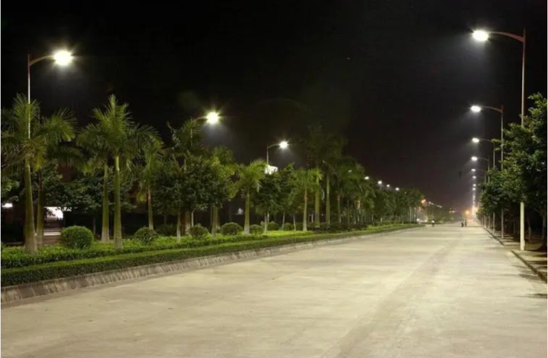7米雙車道LED路燈