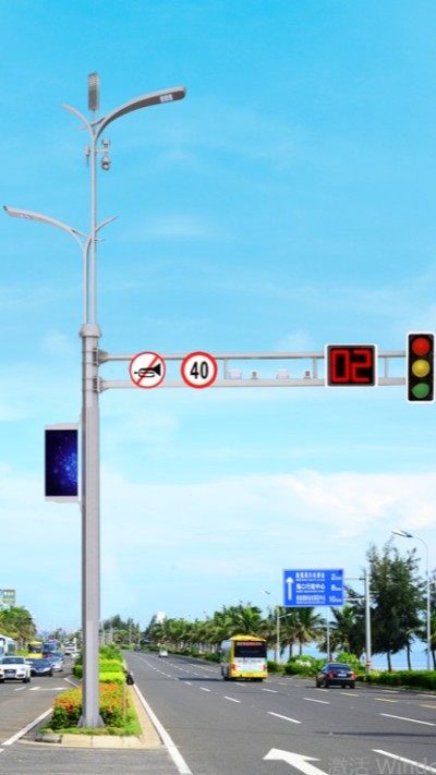 LED監(jiān)控立桿