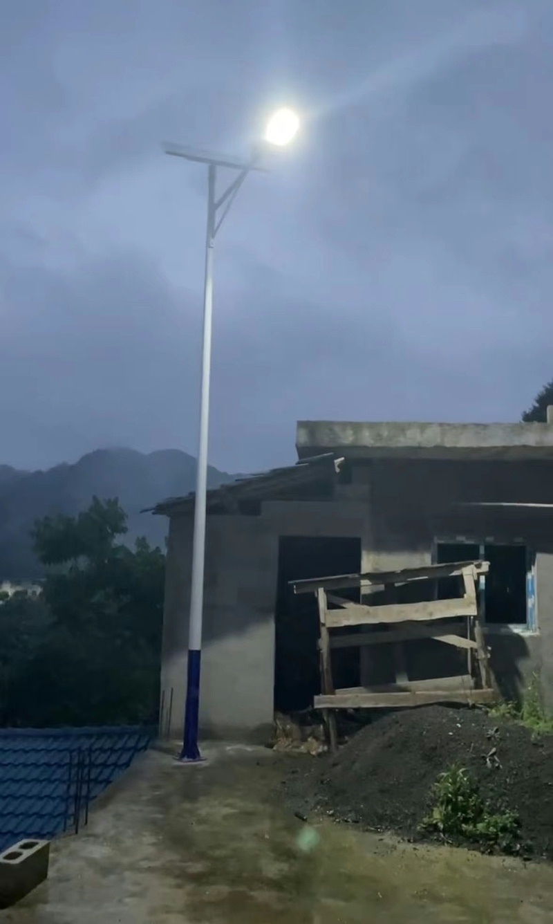 太陽(yáng)能路燈