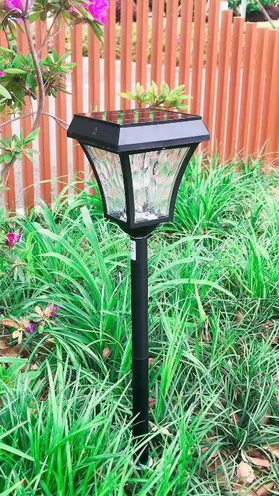 太陽能插地草坪燈
