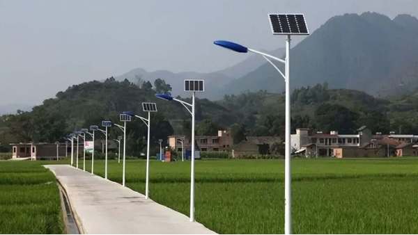 如何選購性價比高的太陽能LED路燈燈具？