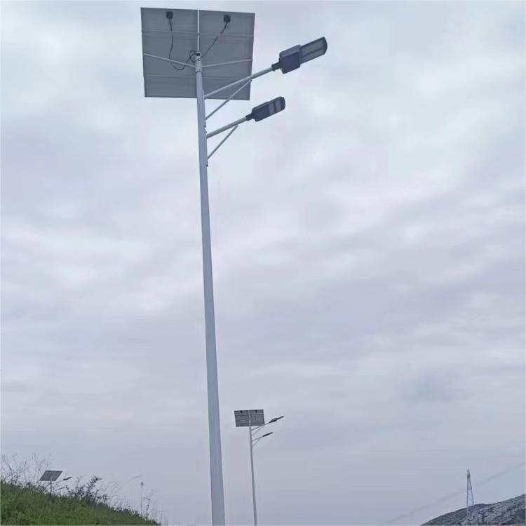 雙頭太陽能路燈