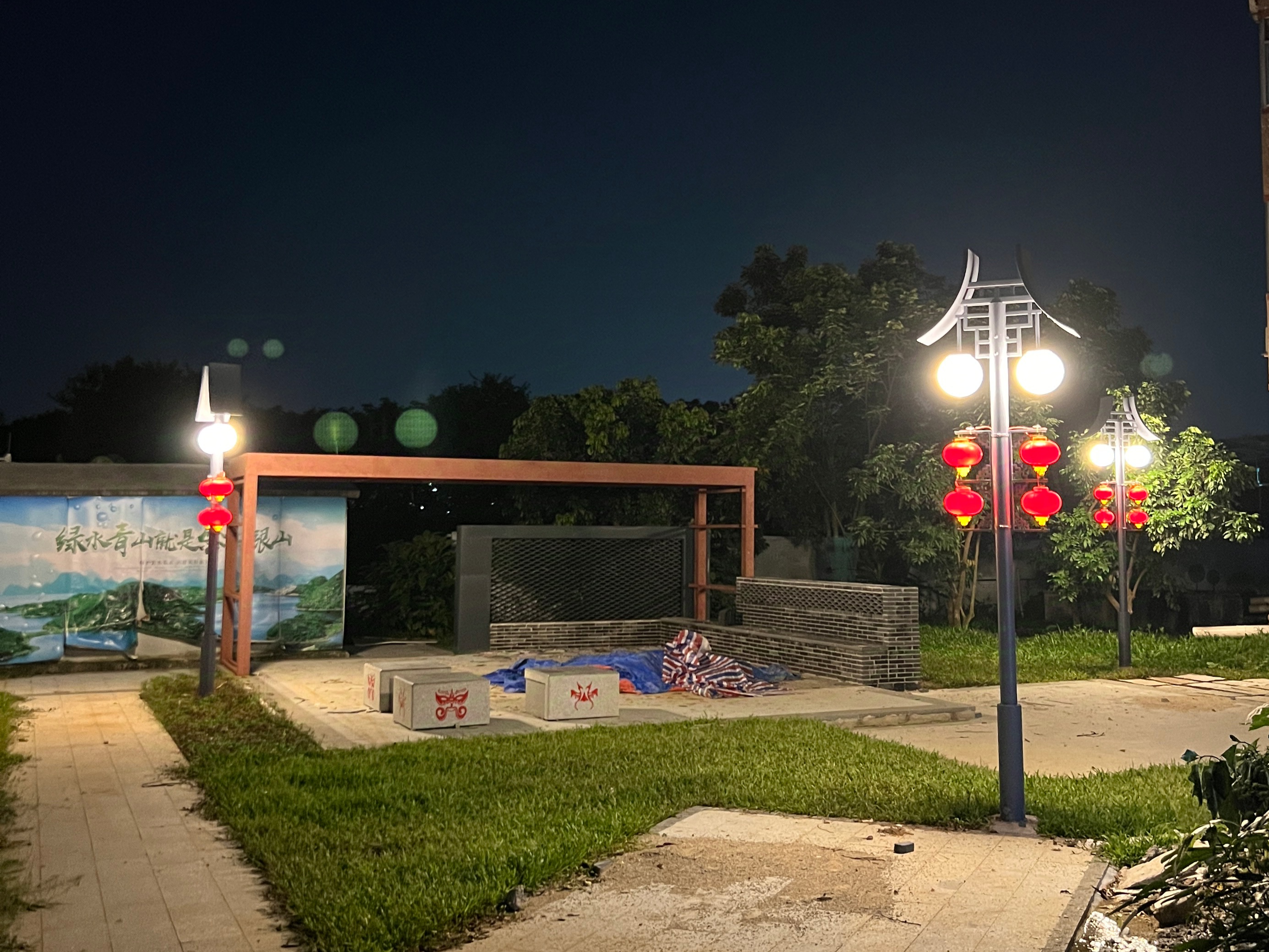 廣州黃埔項(xiàng)目定制款路燈工程案例