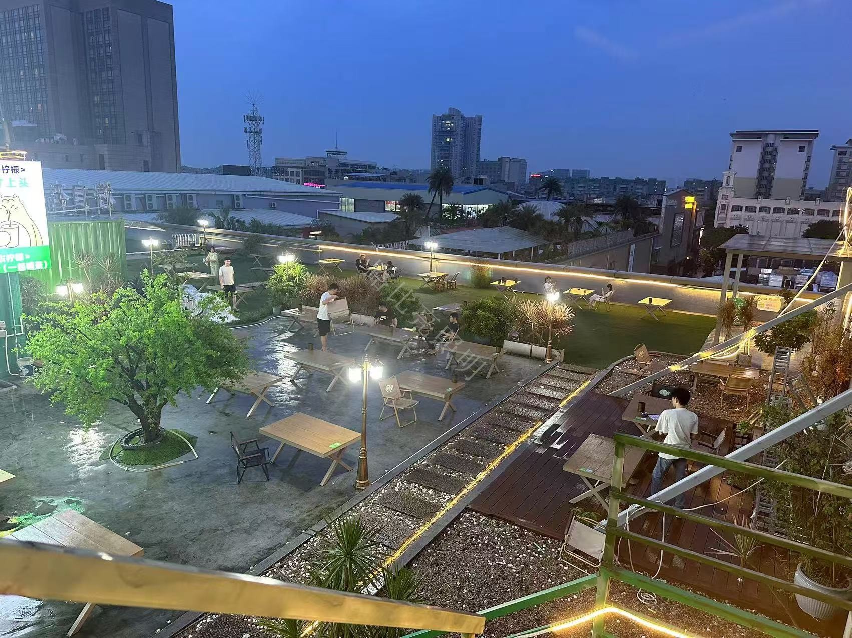 中山小欖檸自在天臺(tái)庭院燈案例