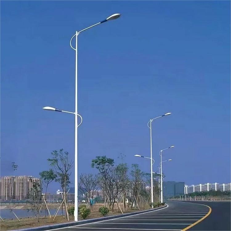 高低臂路燈