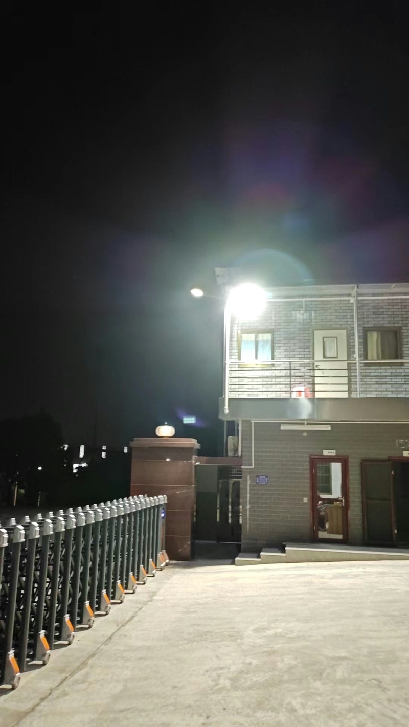 太陽(yáng)能掛壁燈