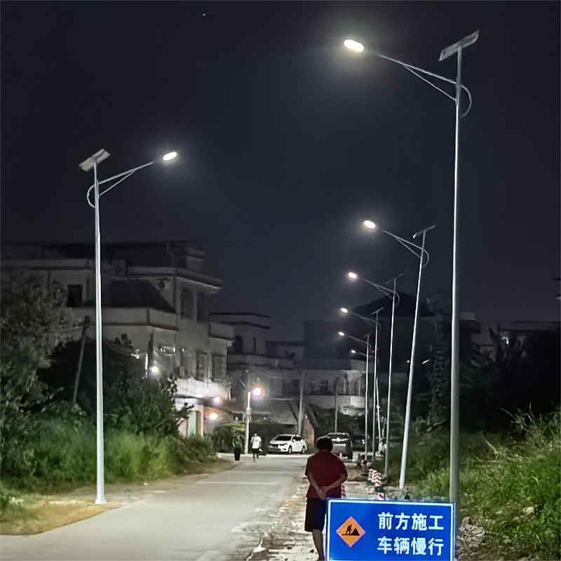 8米太陽(yáng)能路燈